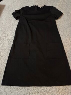 Classic Black Short-Sleeve Shift Dress